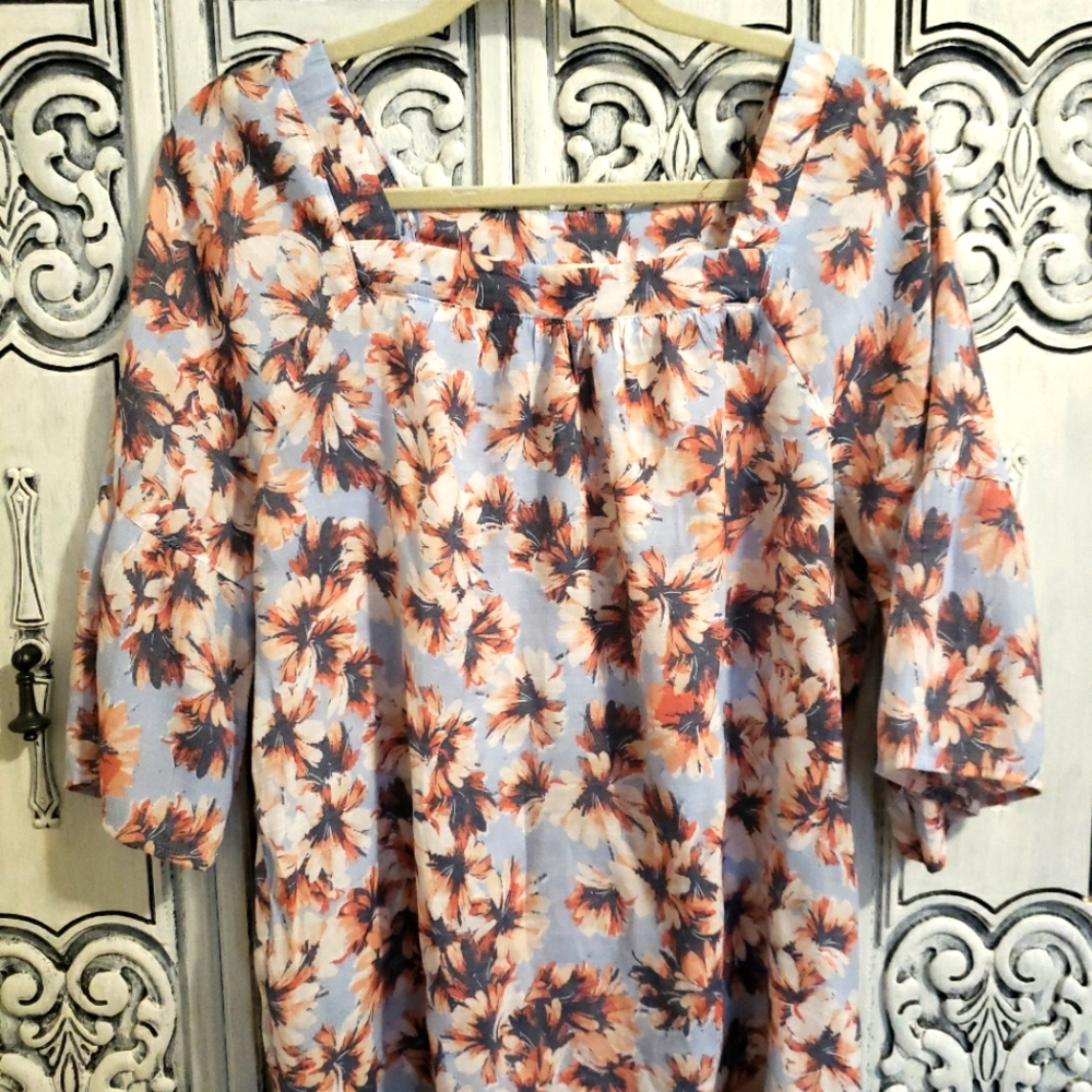 Como blu floral flowy light boho bell sleeve top size xl